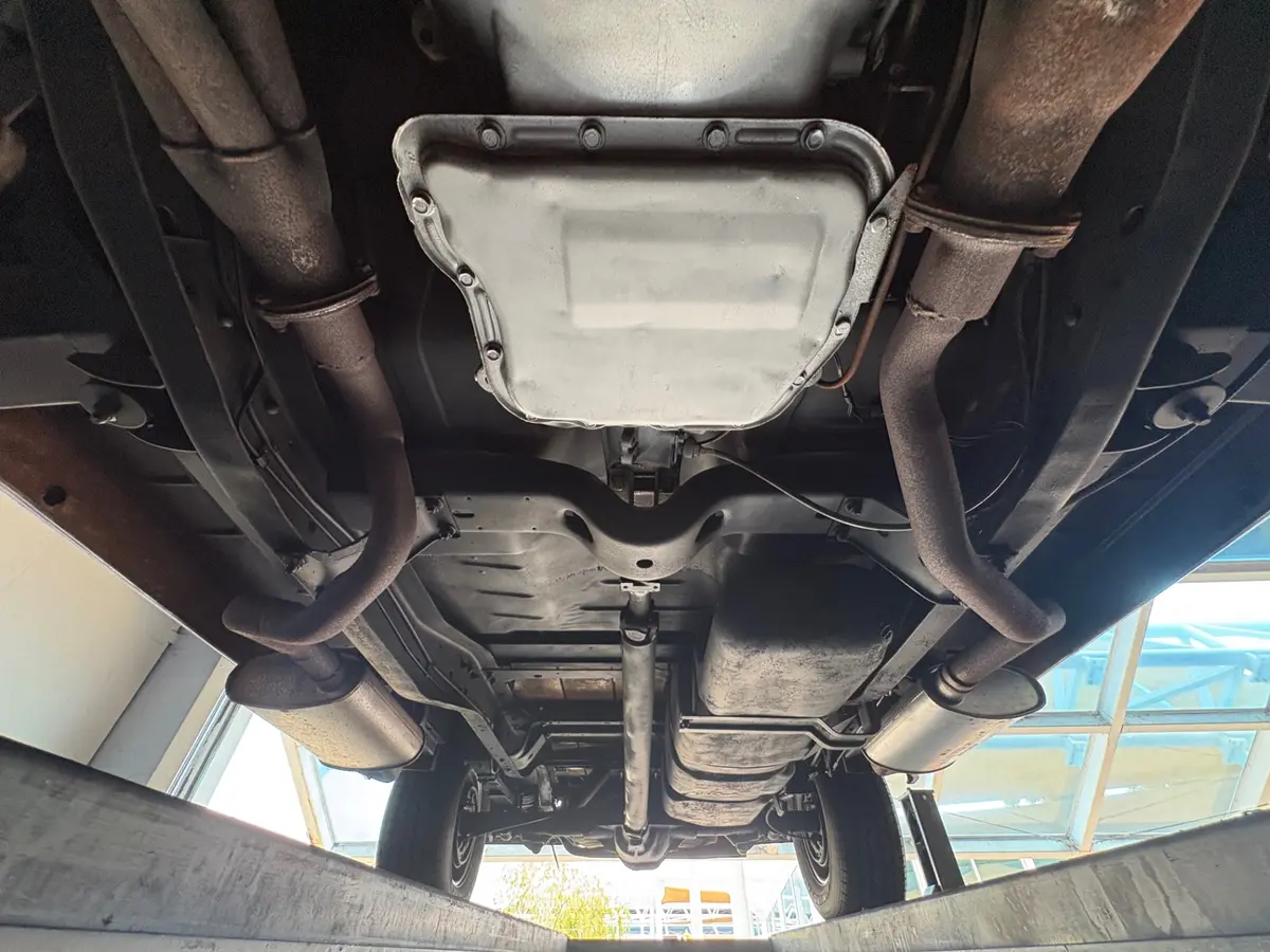 Vehicle photo 53