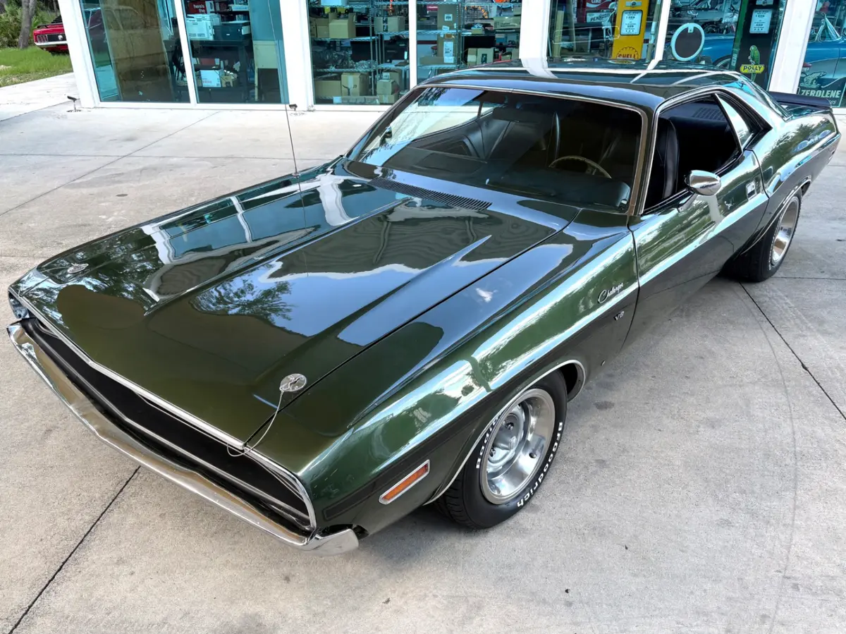 Vehicle photo 20