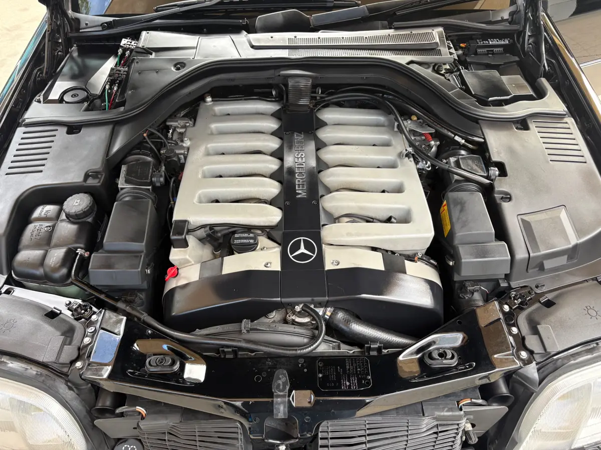 Vehicle photo 27