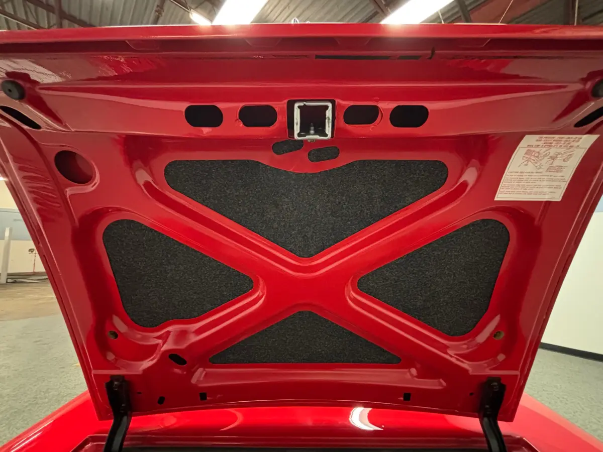 Vehicle photo 31