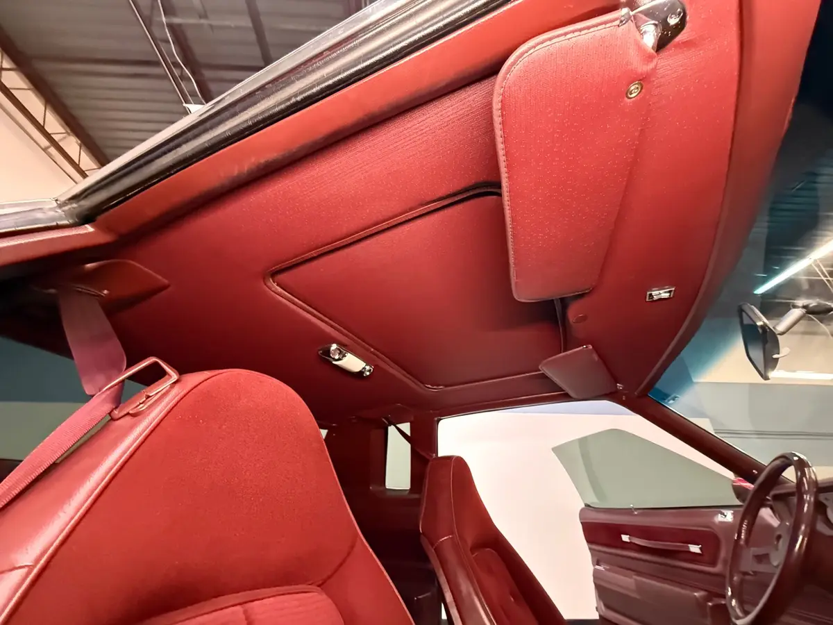 Vehicle photo 45