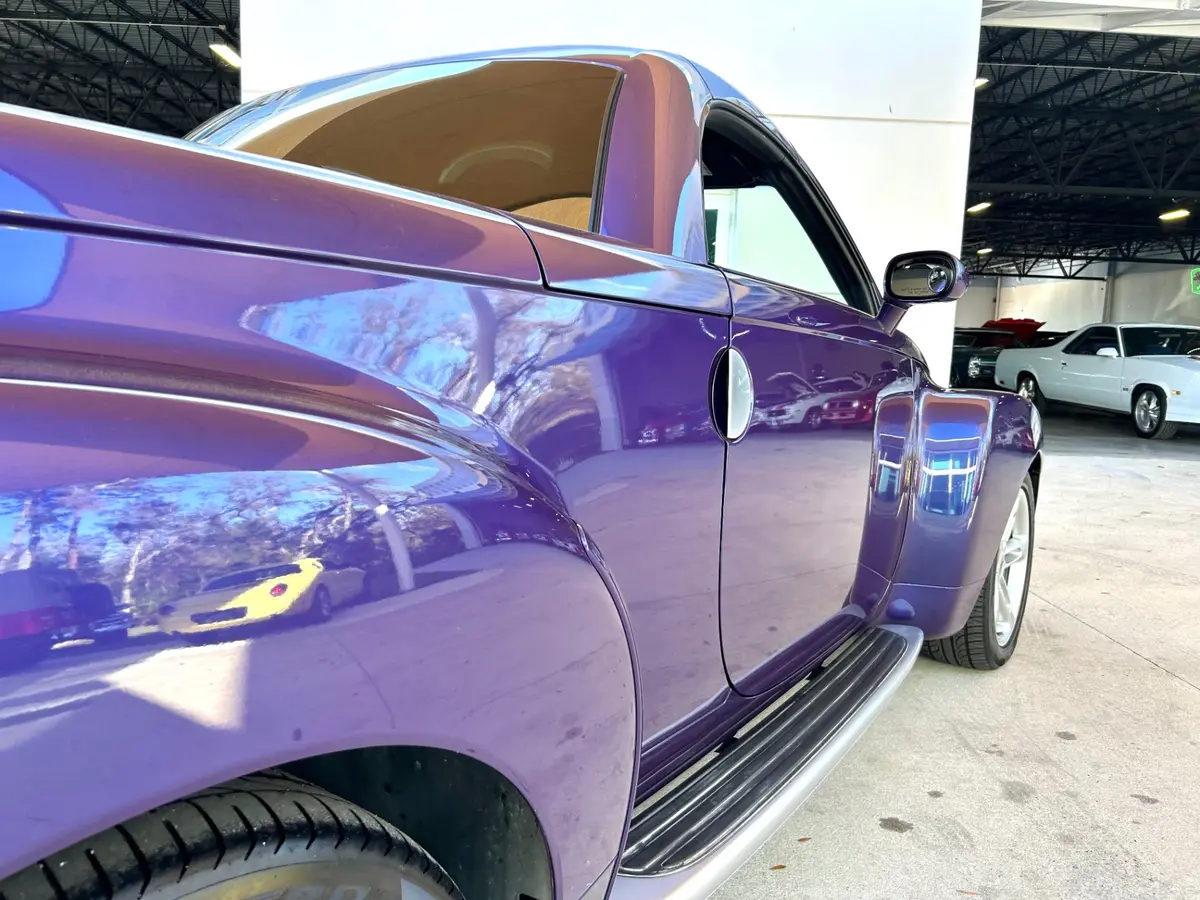 Vehicle photo 15
