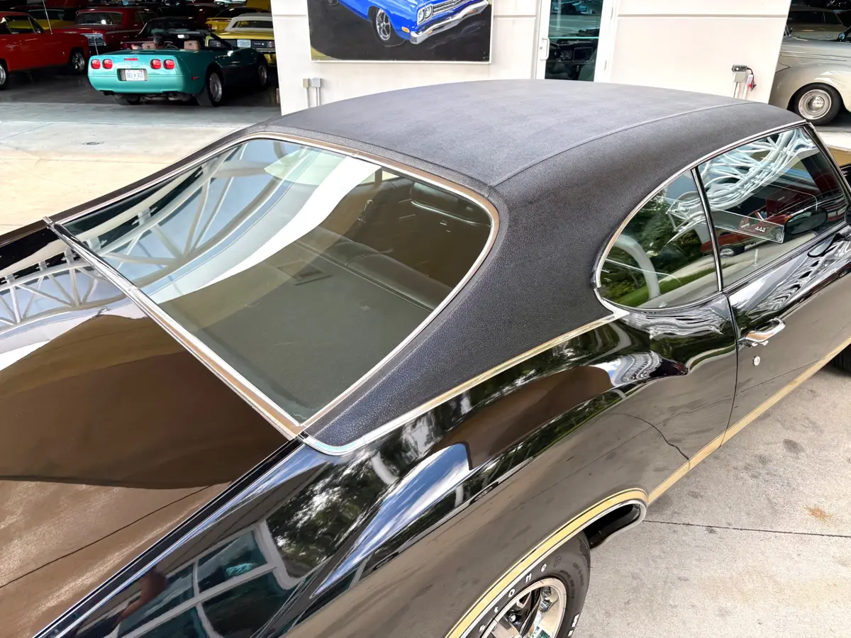 Vehicle photo 22