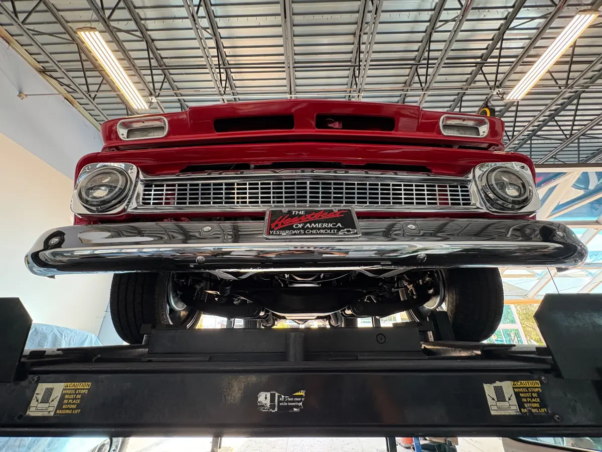 Vehicle photo 52