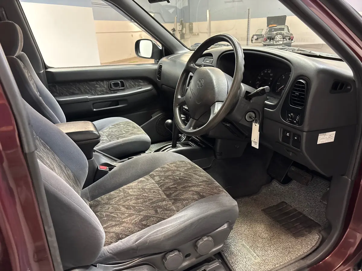 Vehicle photo 22