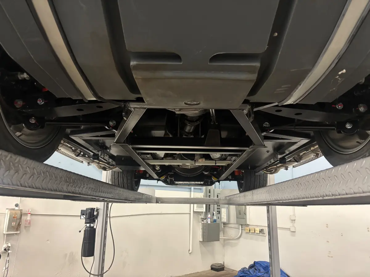 Vehicle photo 42