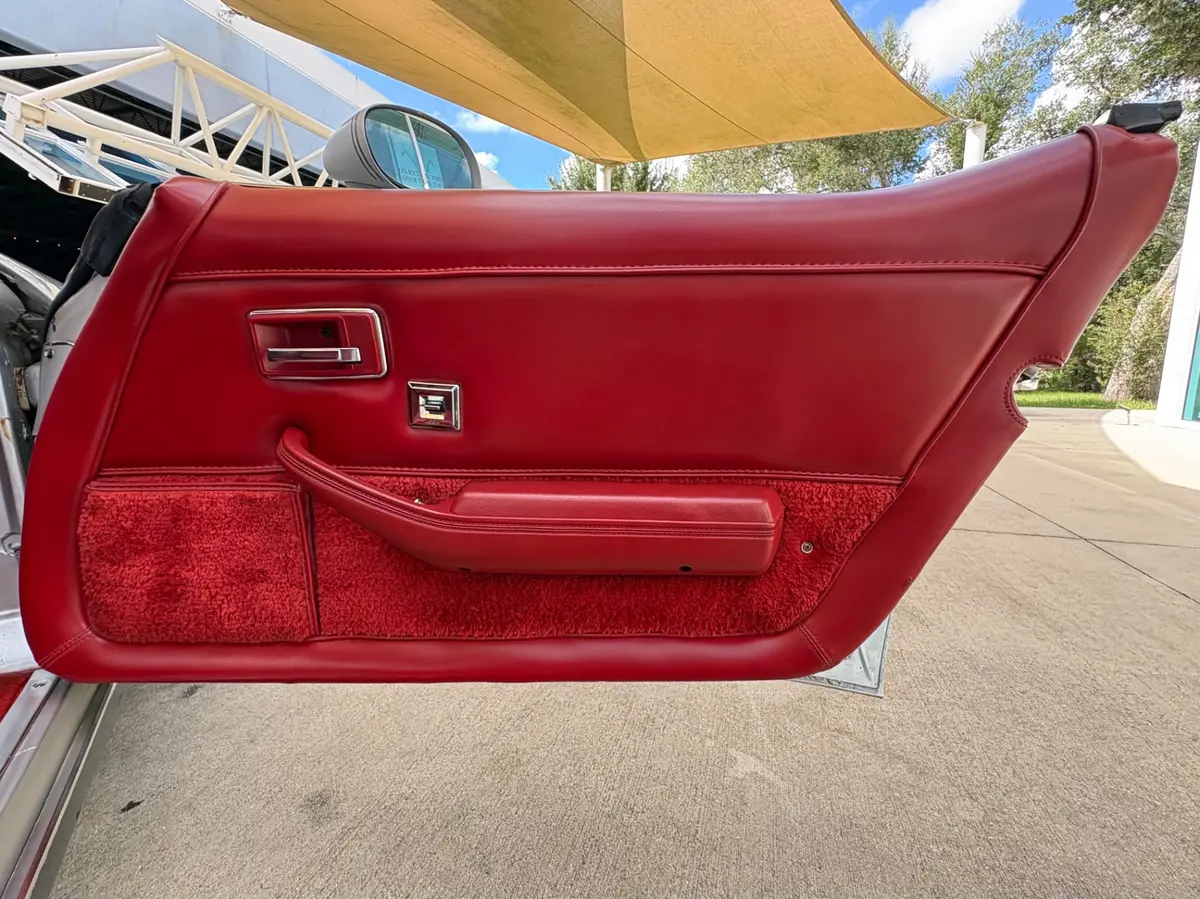 Vehicle photo 41