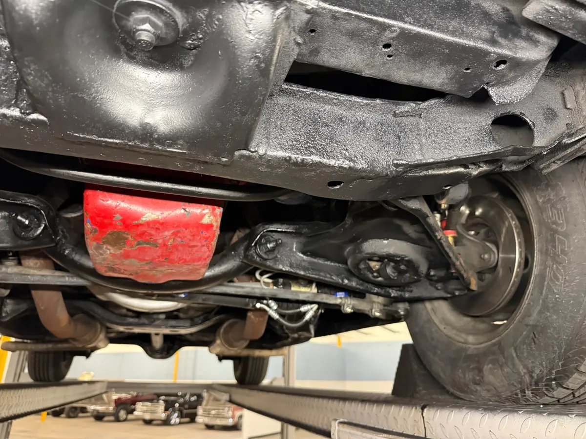 Vehicle photo 42