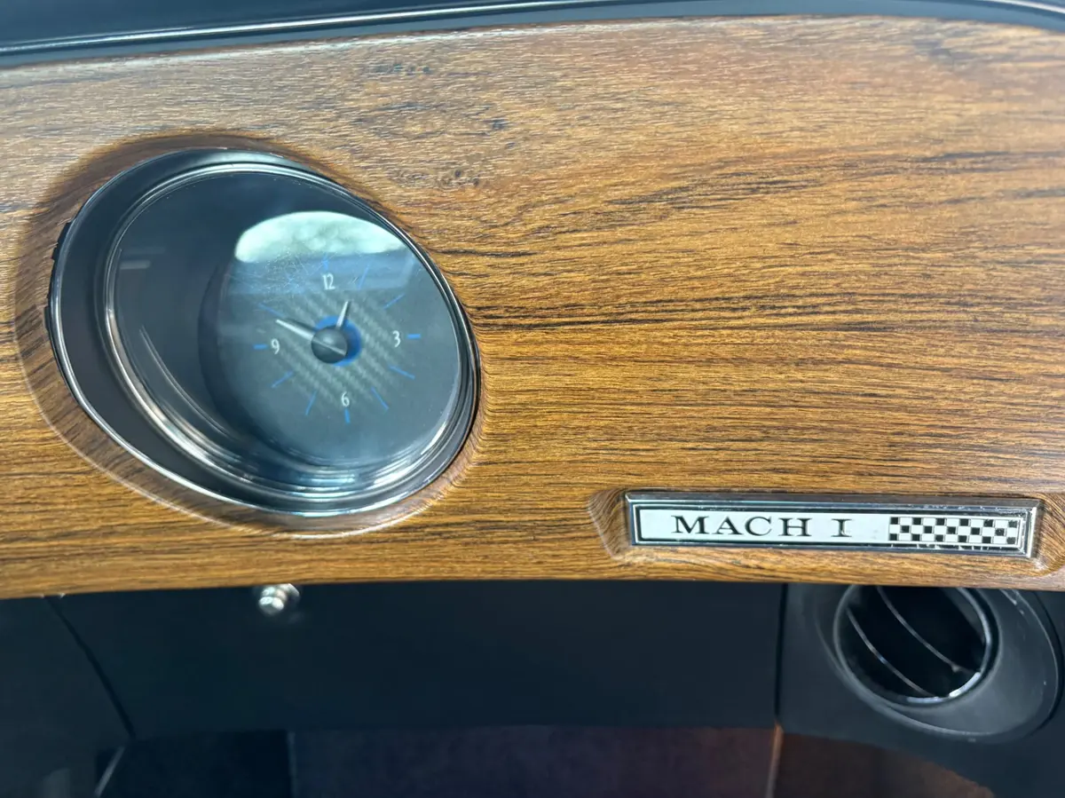 Vehicle photo 42