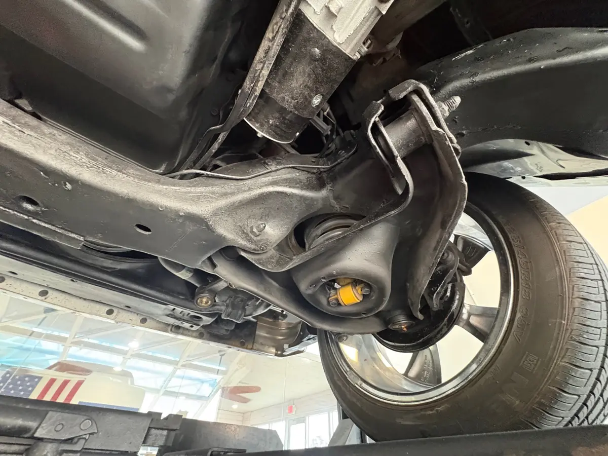 Vehicle photo 49