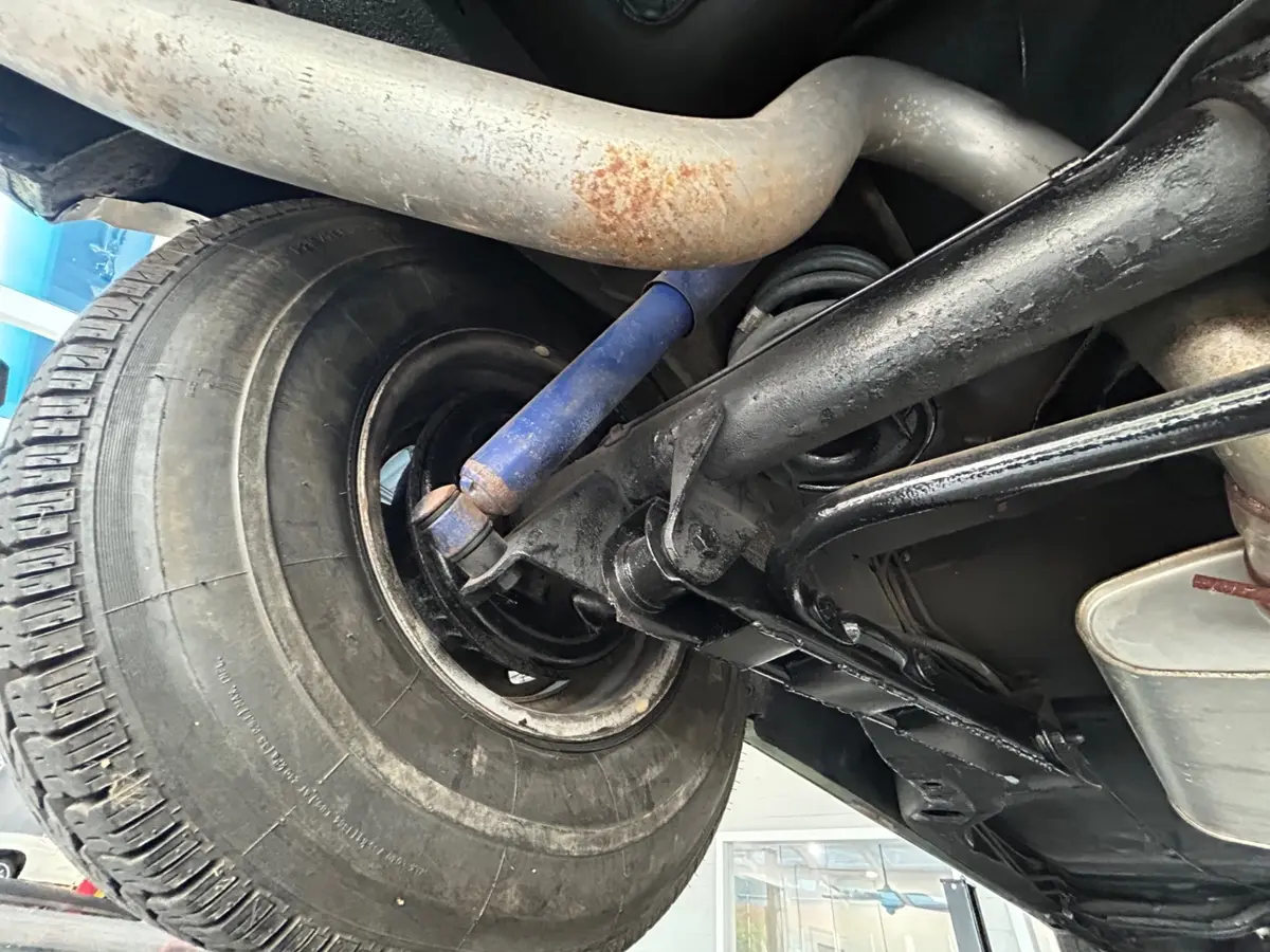 Vehicle photo 39