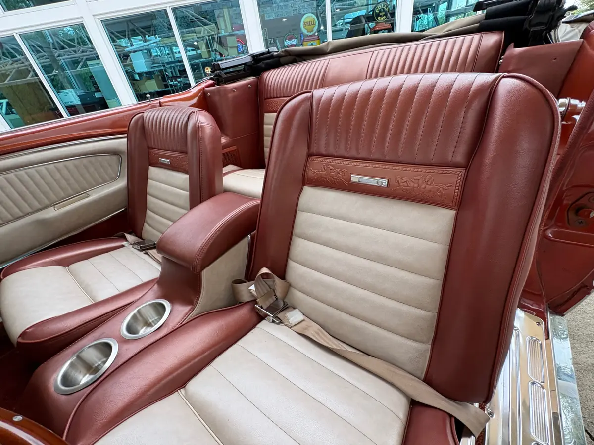 Vehicle photo 40