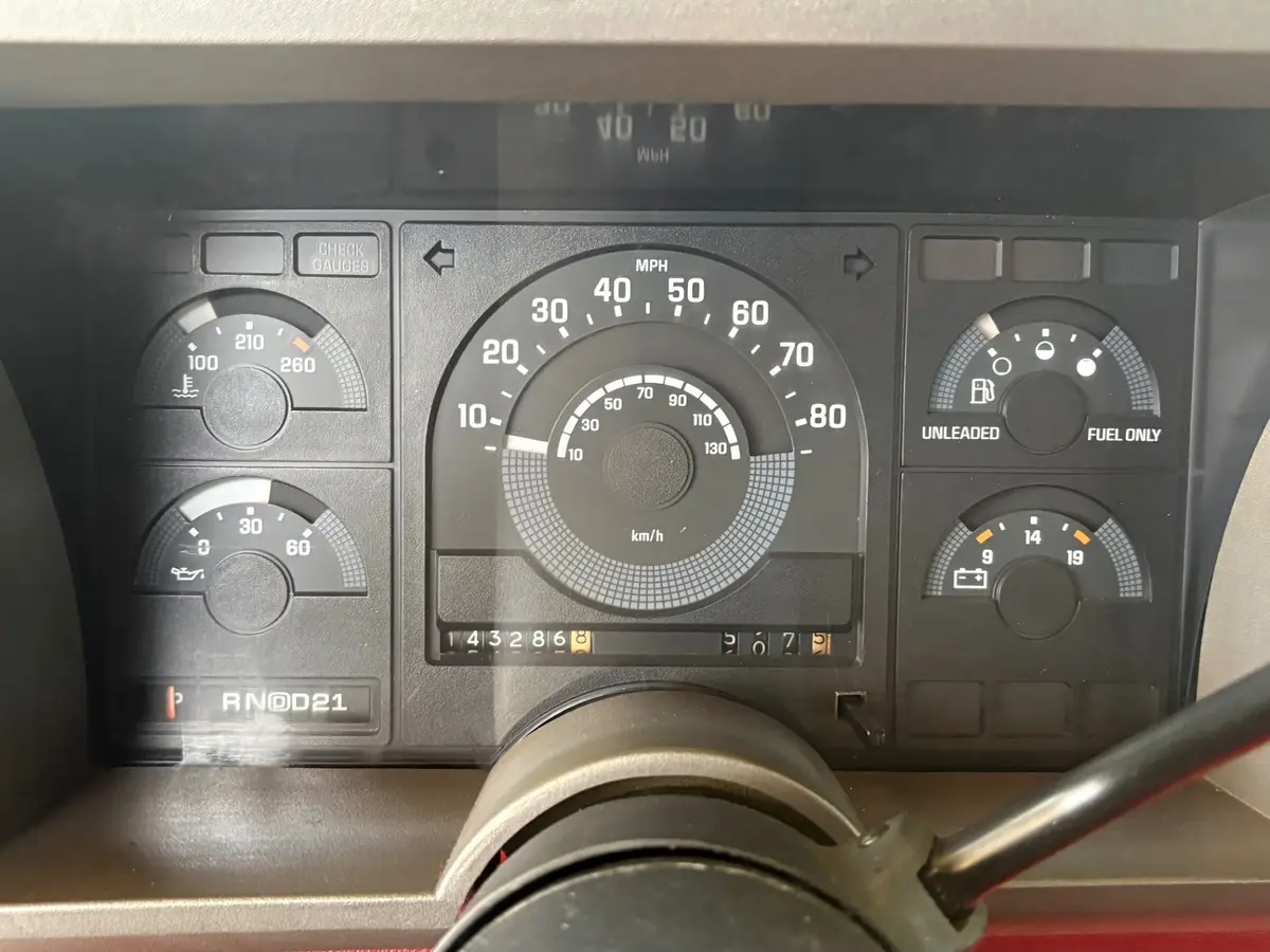 Vehicle photo 36