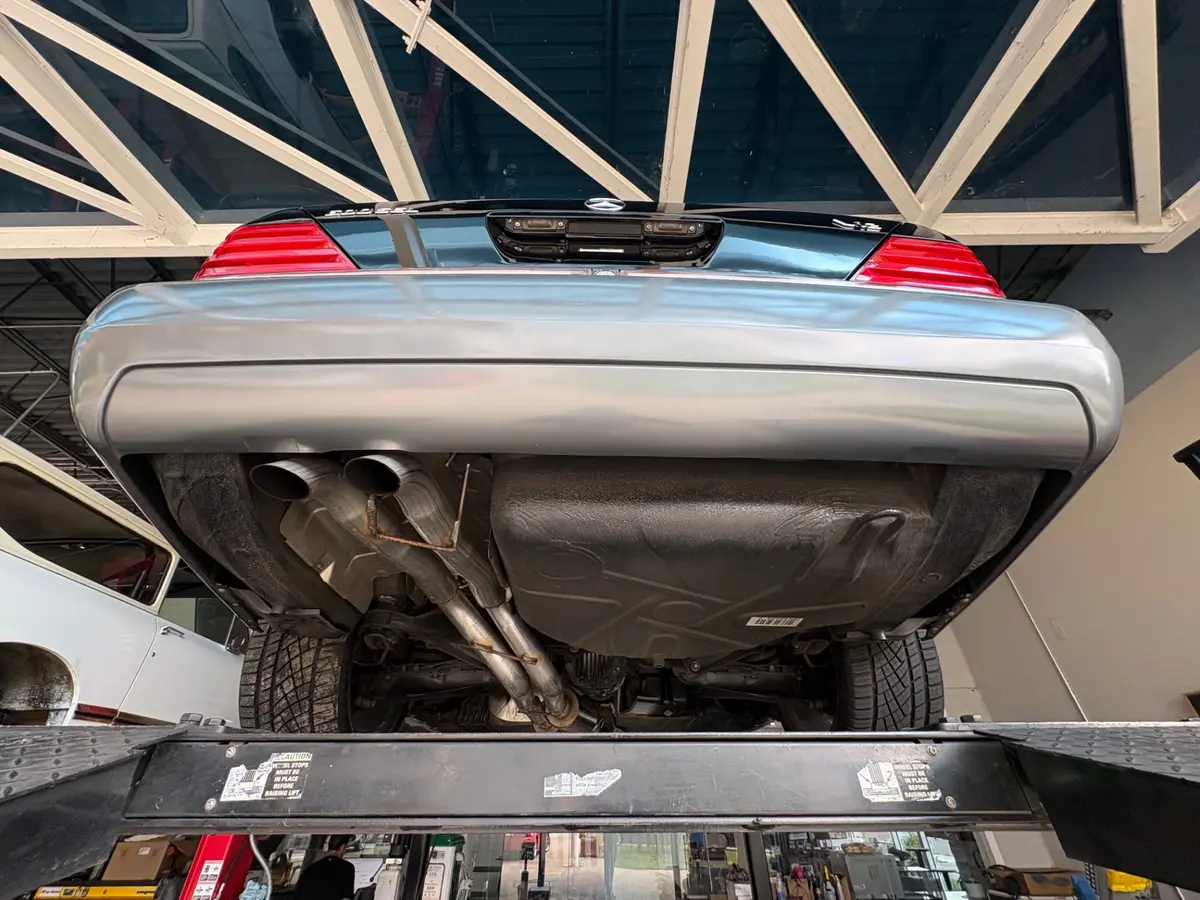 Vehicle photo 47