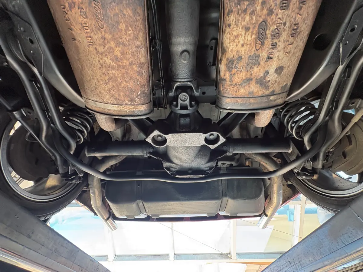 Vehicle photo 60