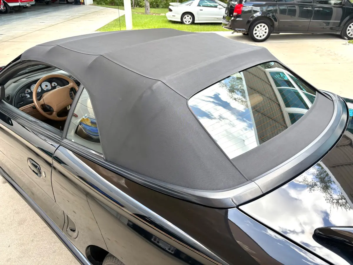 Vehicle photo 25