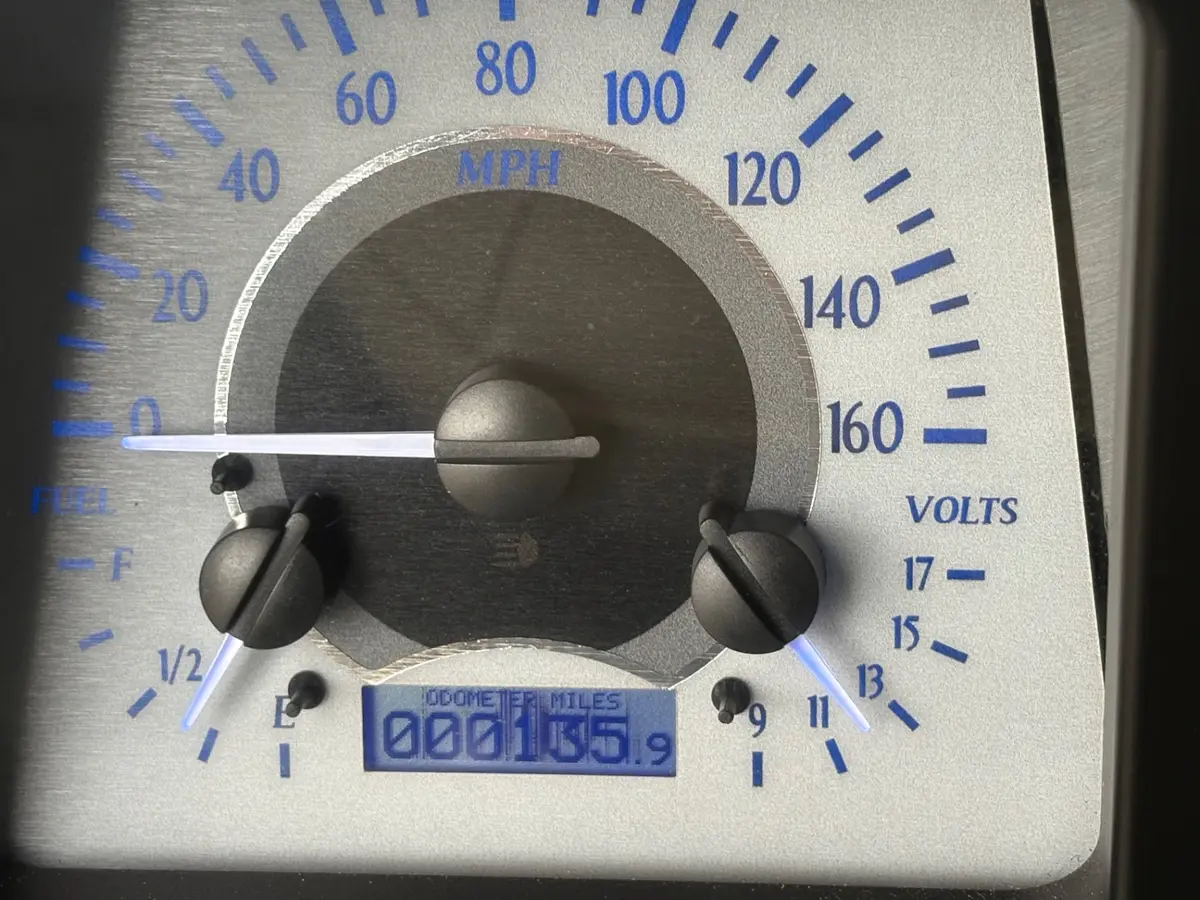 Vehicle photo 35