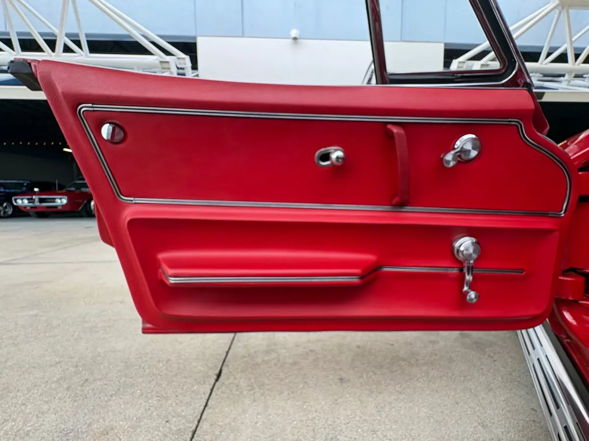 Vehicle photo 42