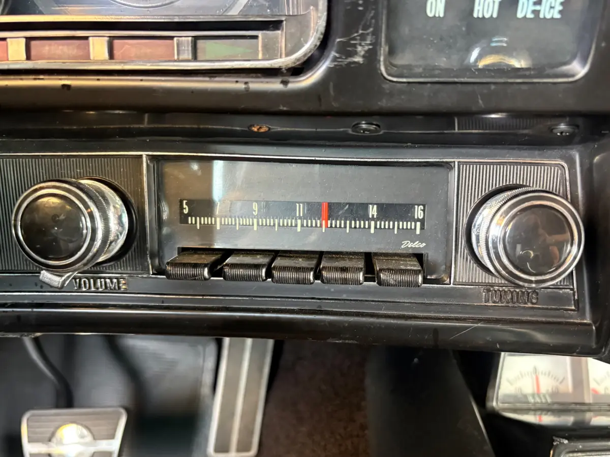 Vehicle photo 59