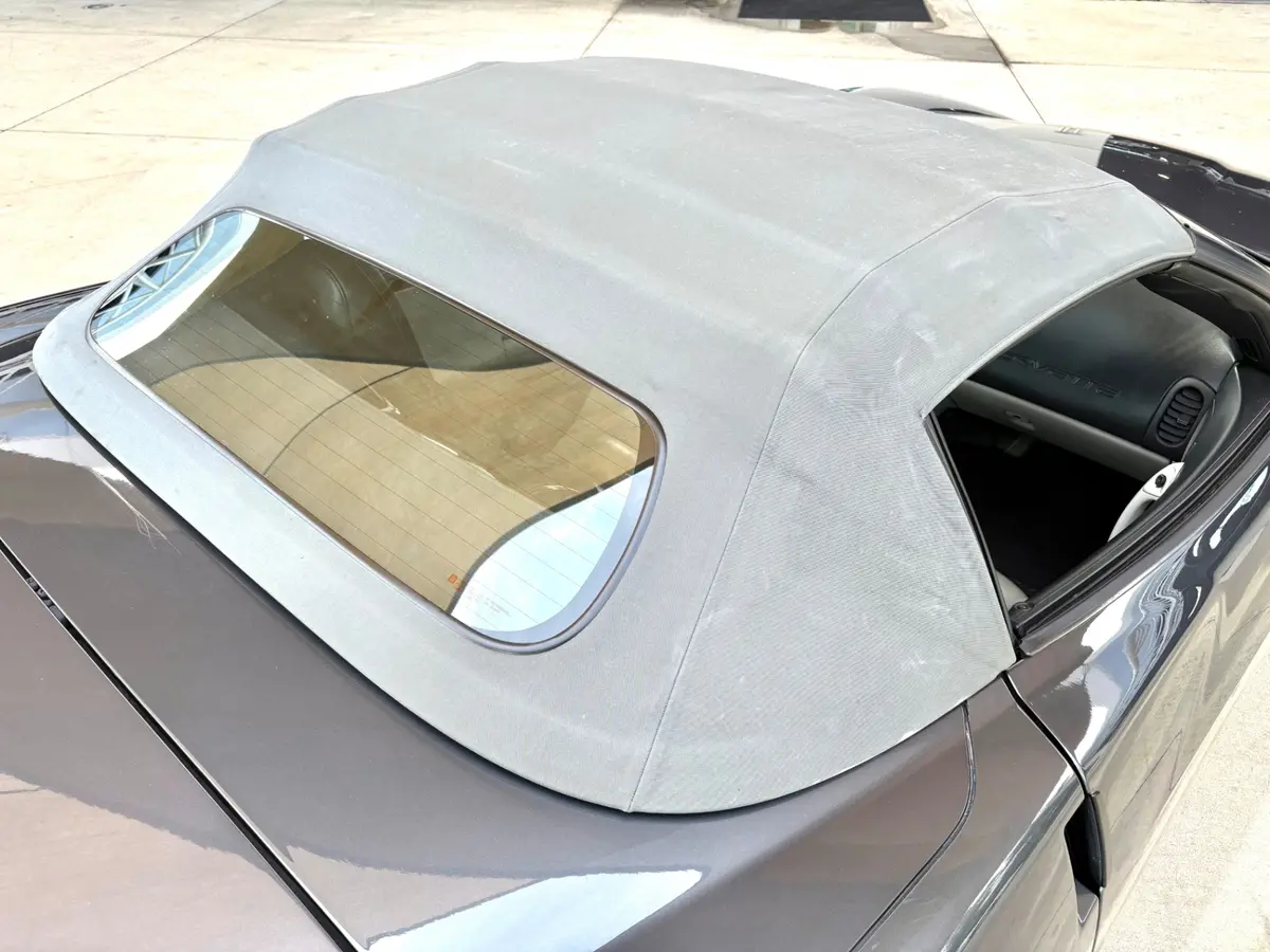 Vehicle photo 26