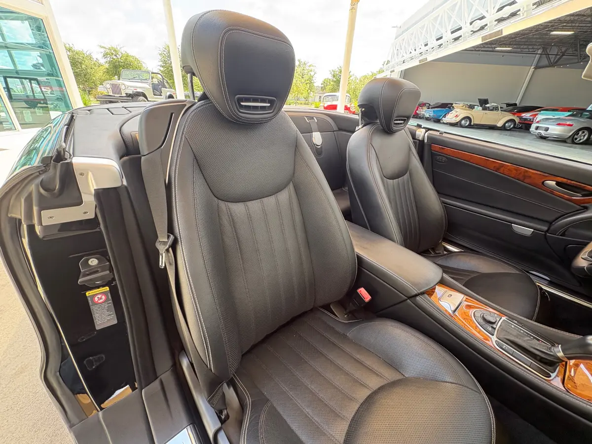 Vehicle photo 47