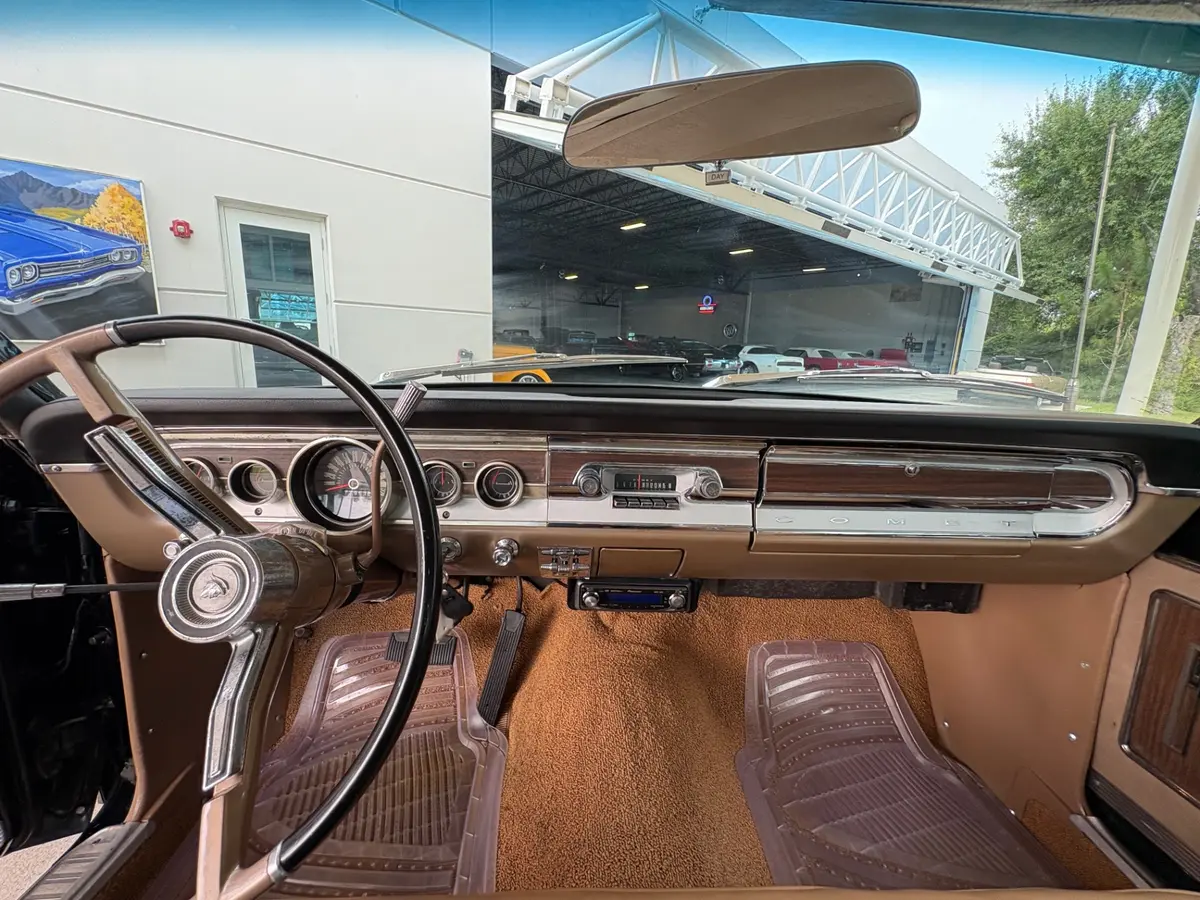Vehicle photo 37