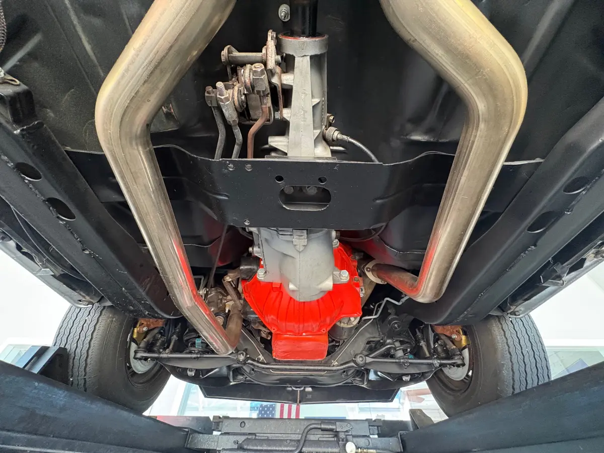 Vehicle photo 66