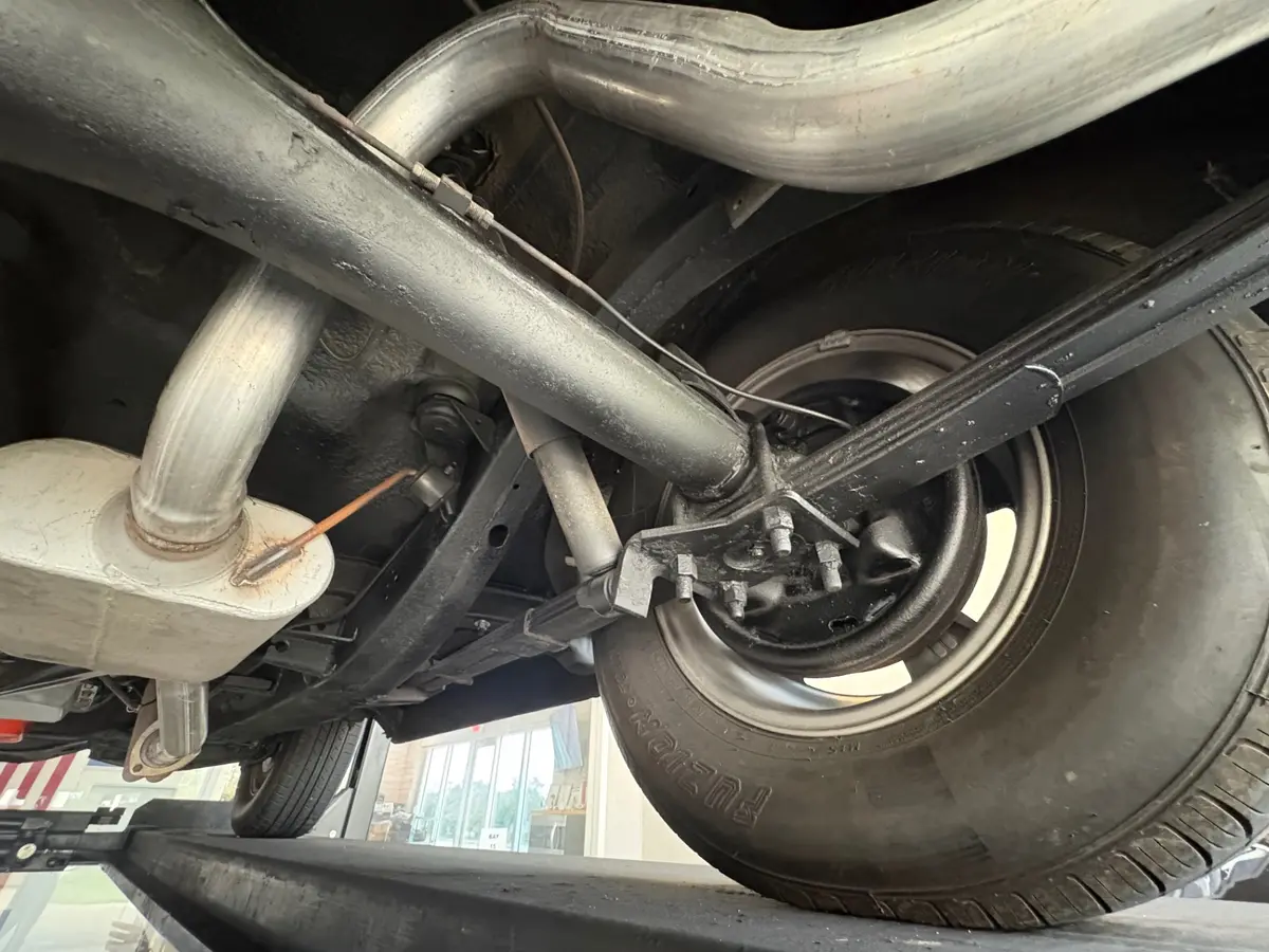 Vehicle photo 45