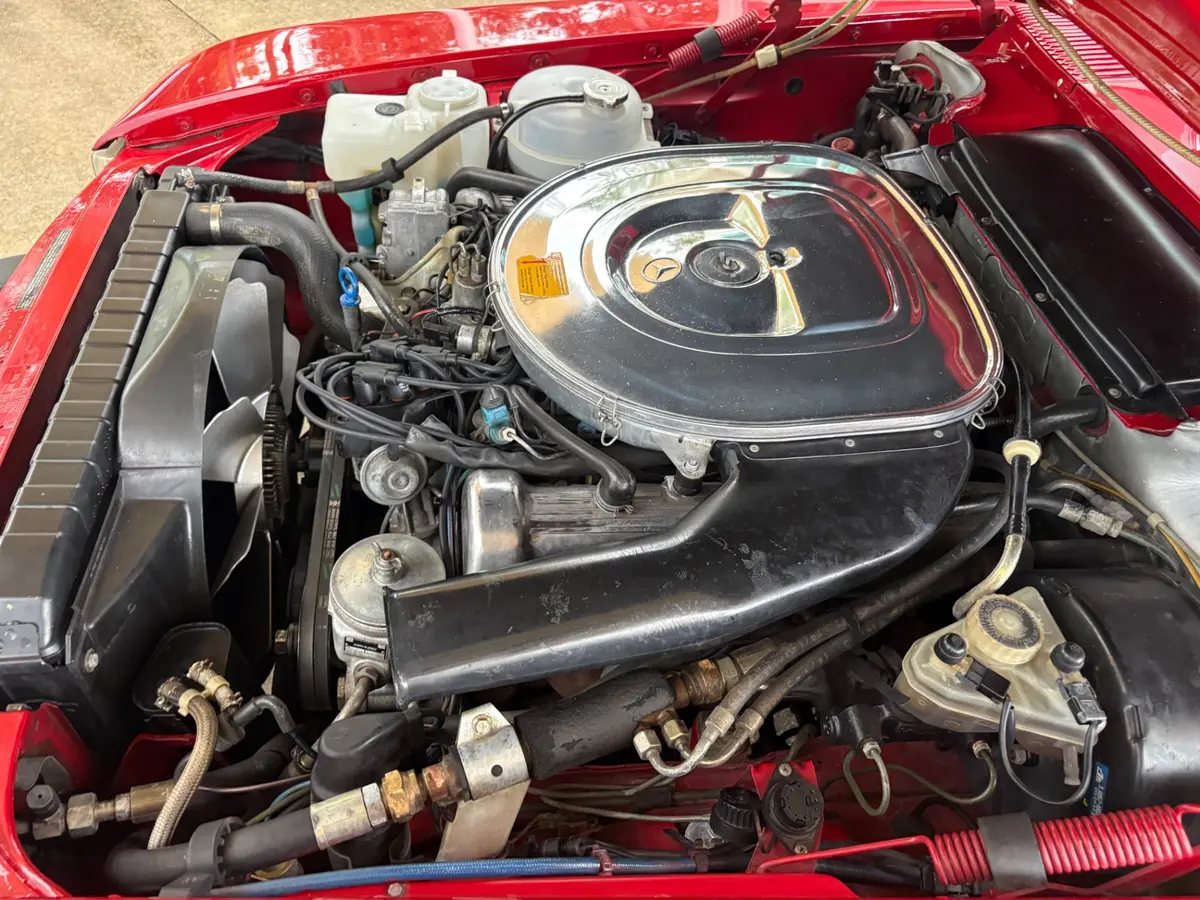 Vehicle photo 29