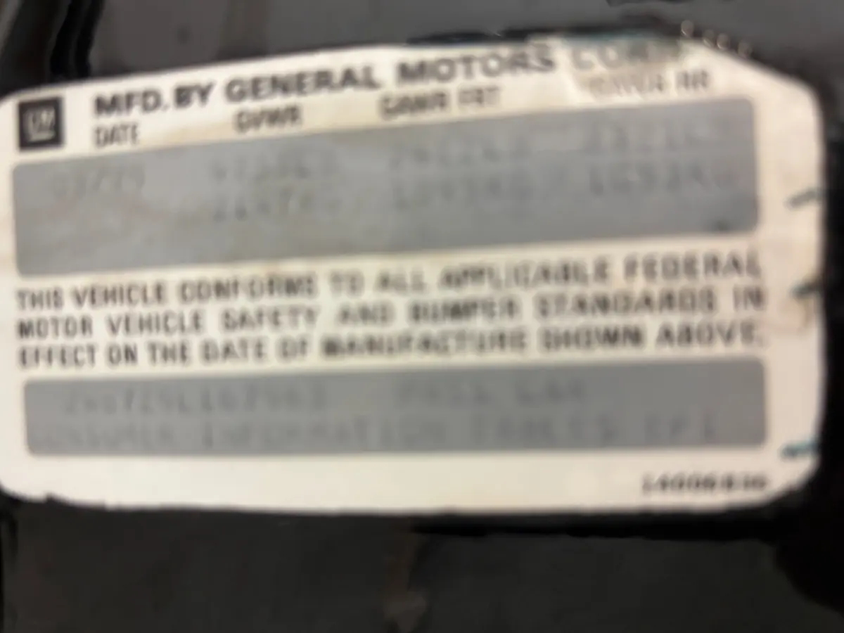 Vehicle photo 13