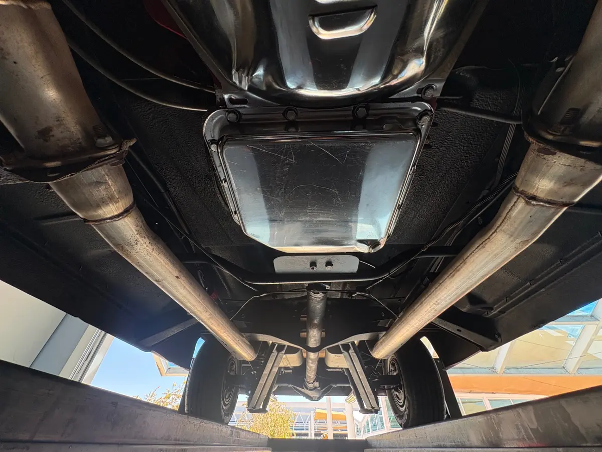 Vehicle photo 50