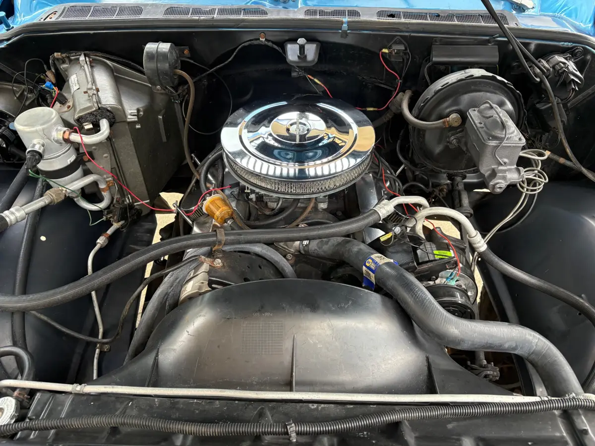 Vehicle photo 27