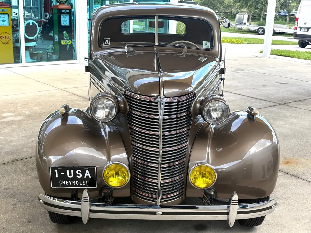Vehicle photo 3
