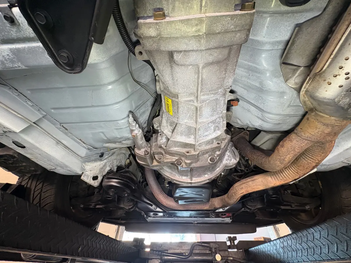 Vehicle photo 37