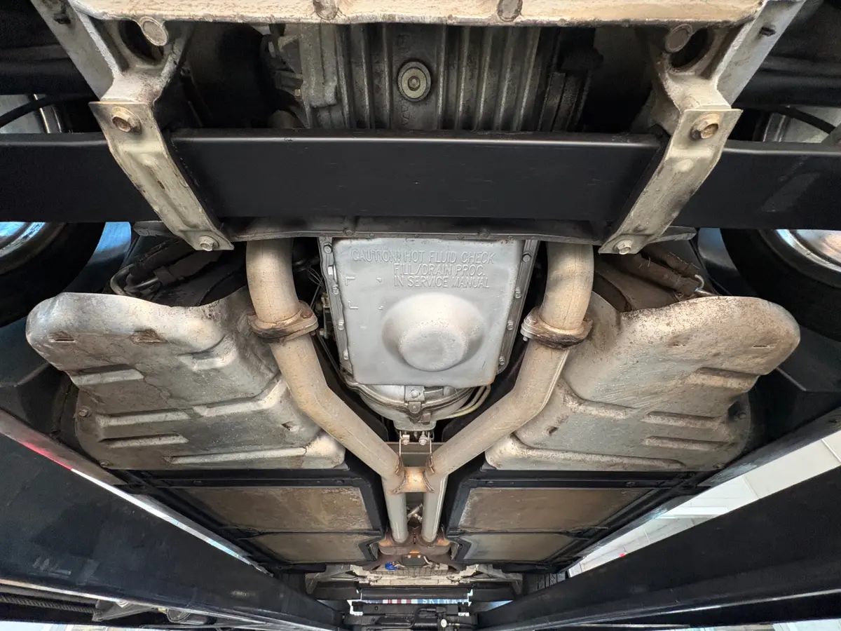 Vehicle photo 46