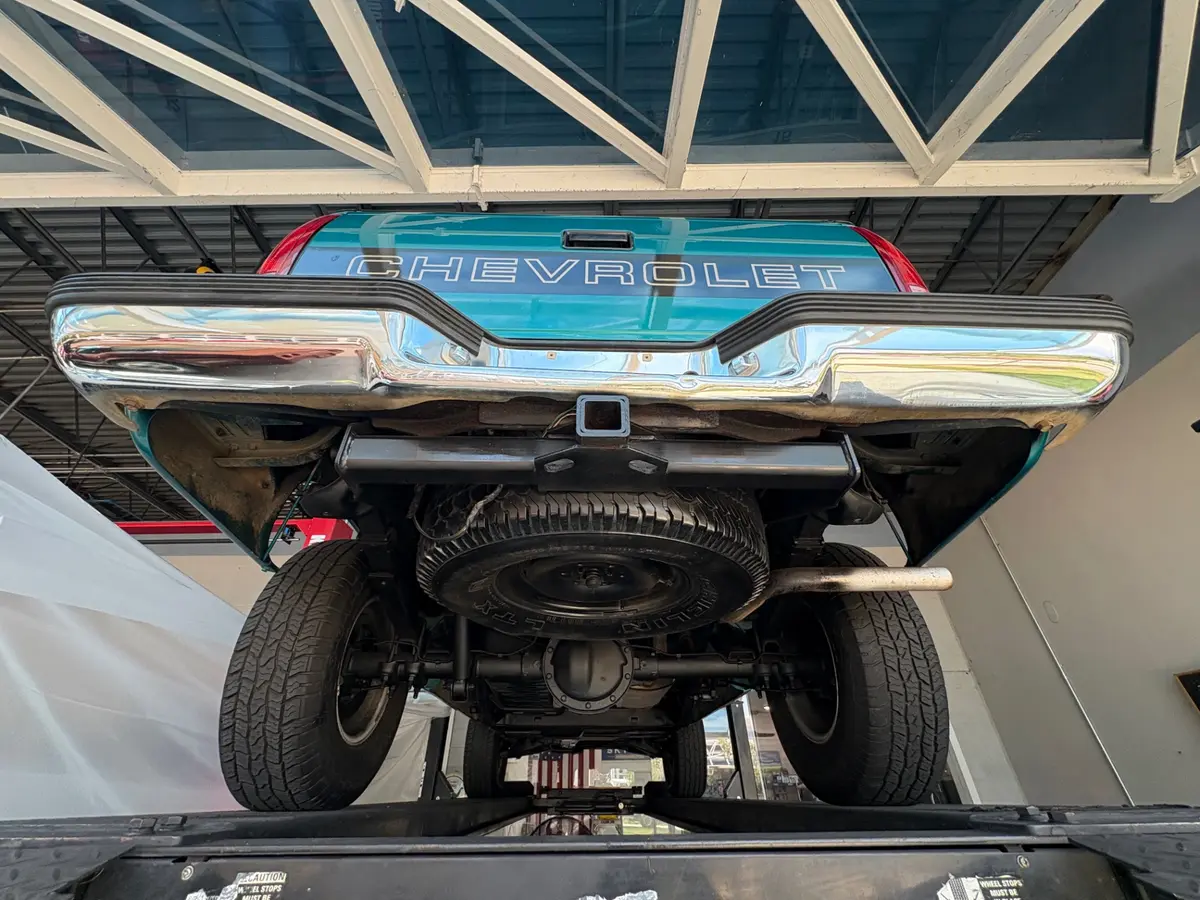 Vehicle photo 41