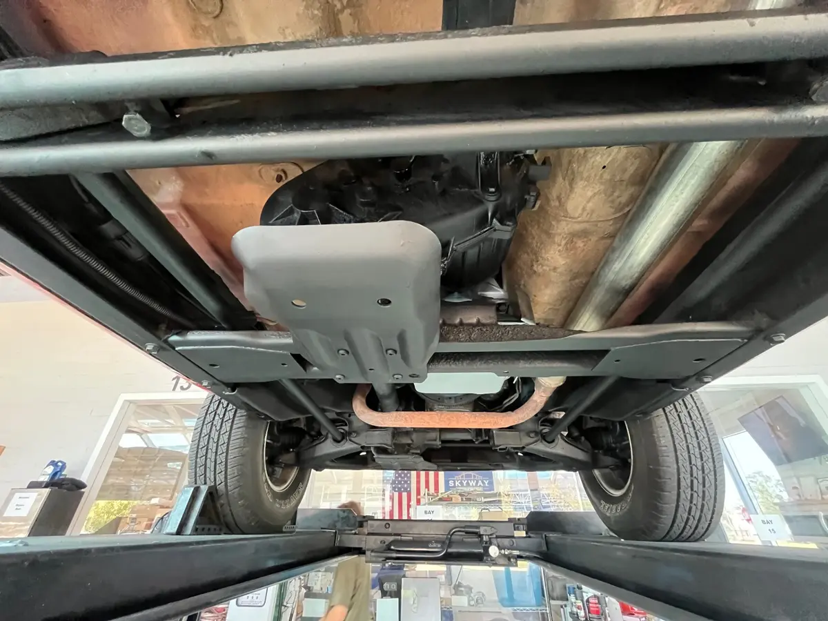 Vehicle photo 44