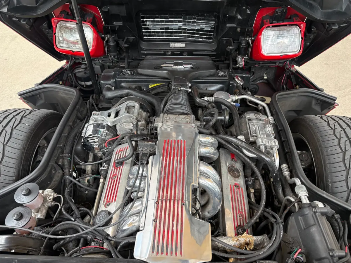 Vehicle photo 29
