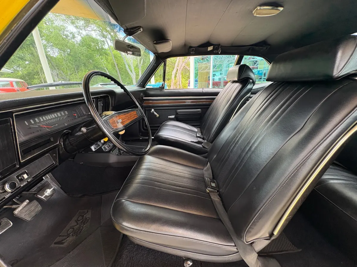 Vehicle photo 39