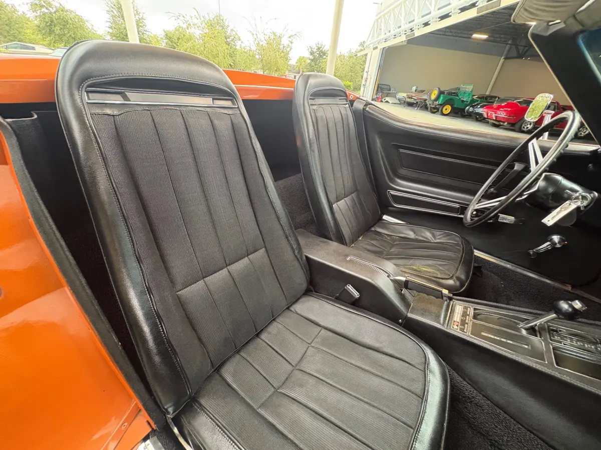 Vehicle photo 48