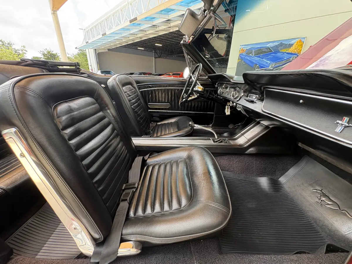 Vehicle photo 42