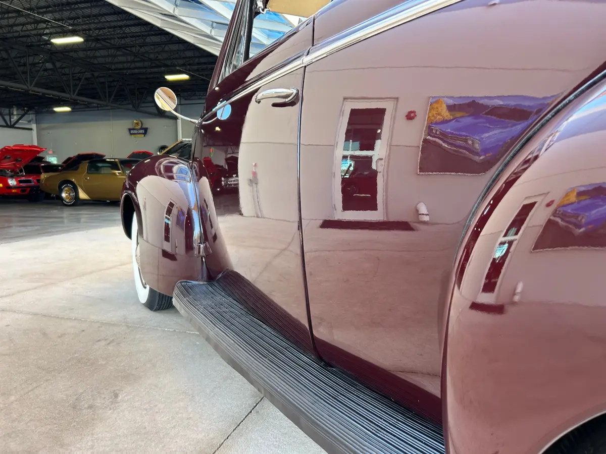 Vehicle photo 15