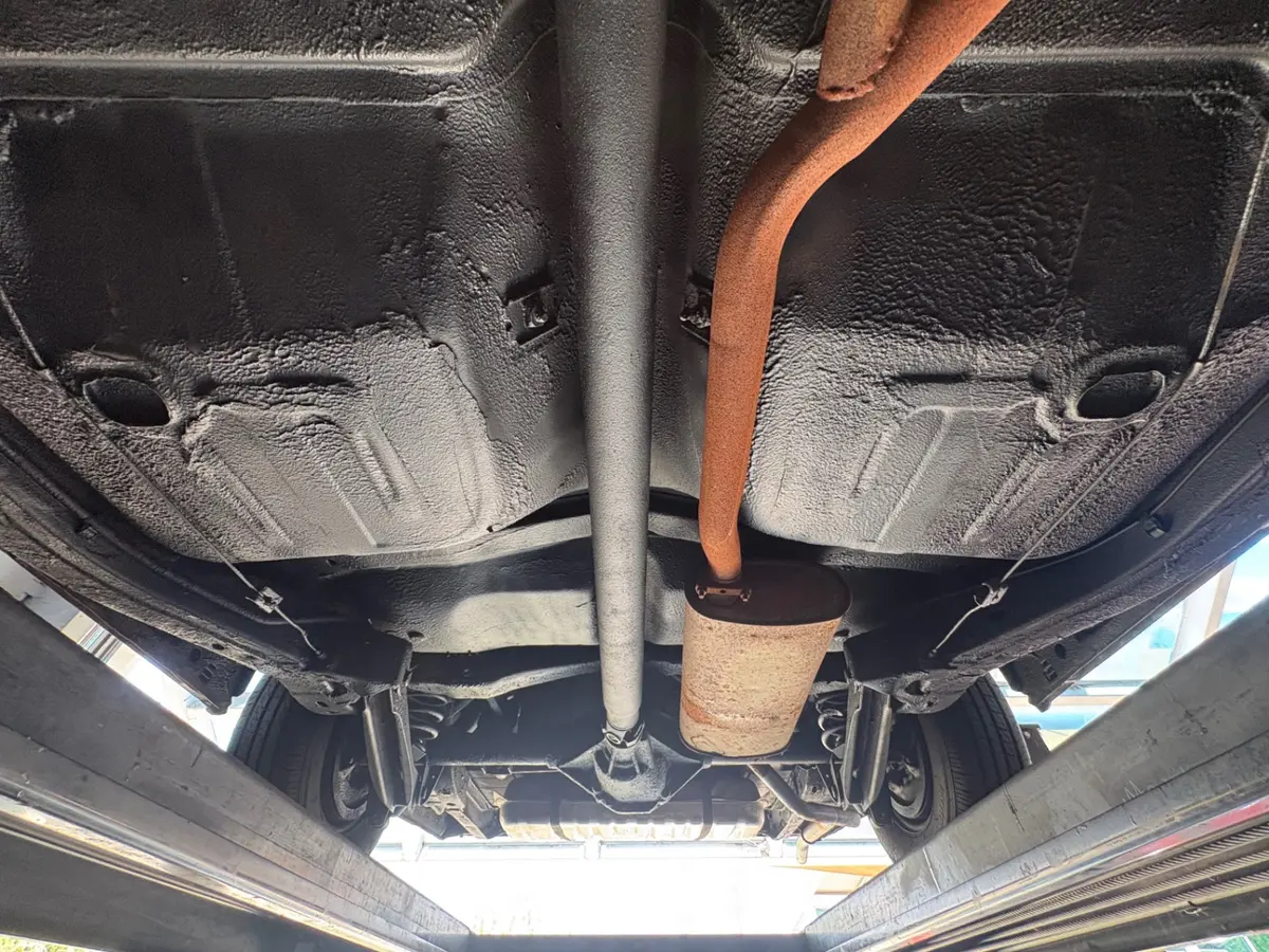 Vehicle photo 61