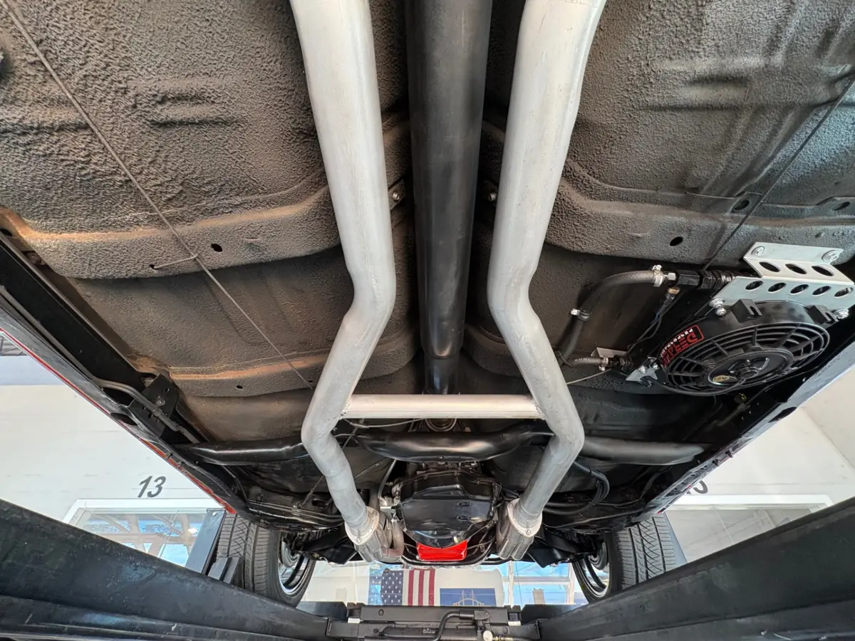 Vehicle photo 47