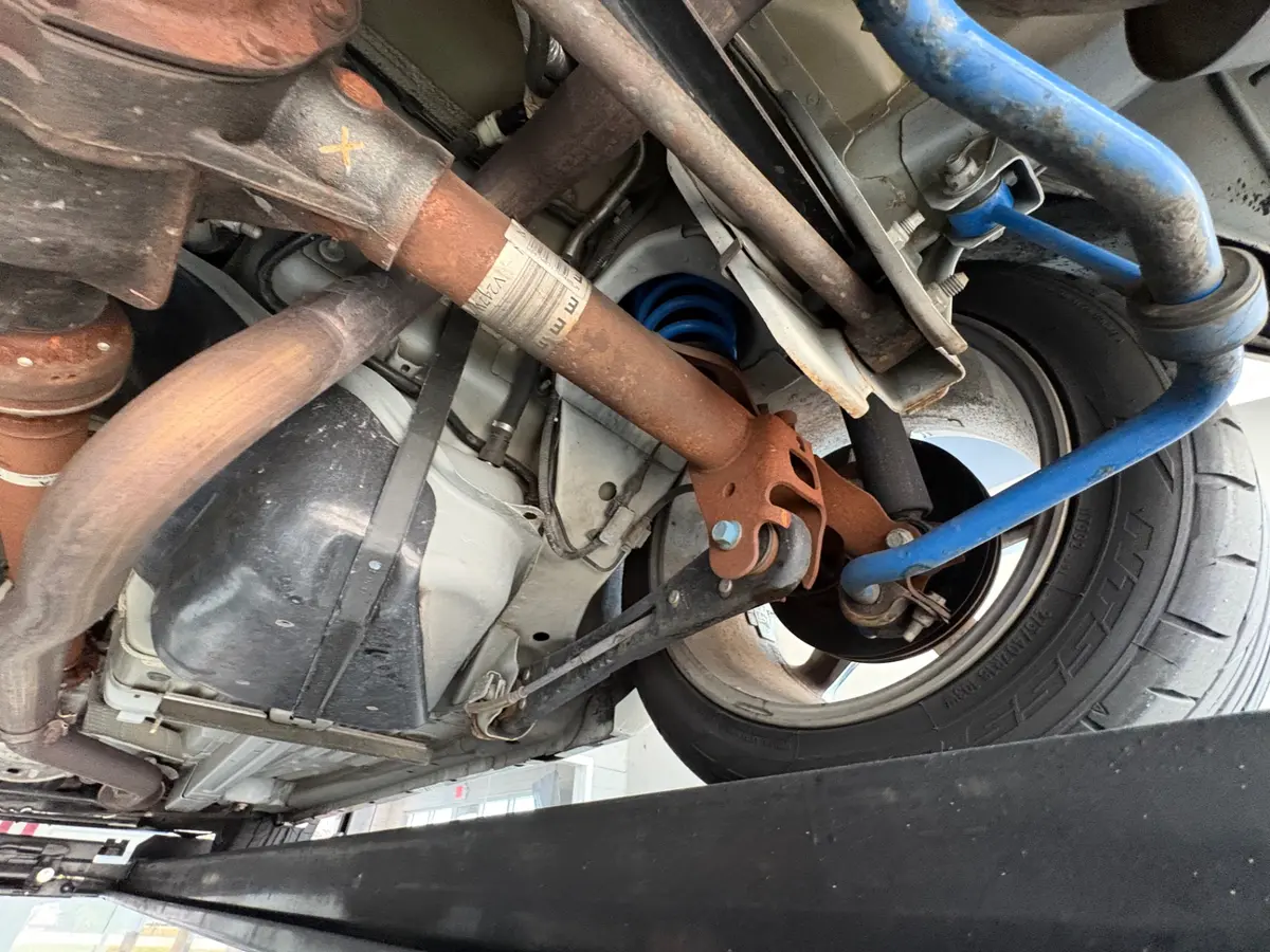 Vehicle photo 48