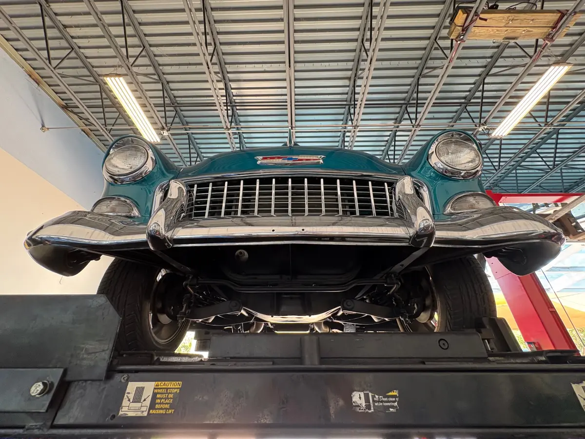 Vehicle photo 52