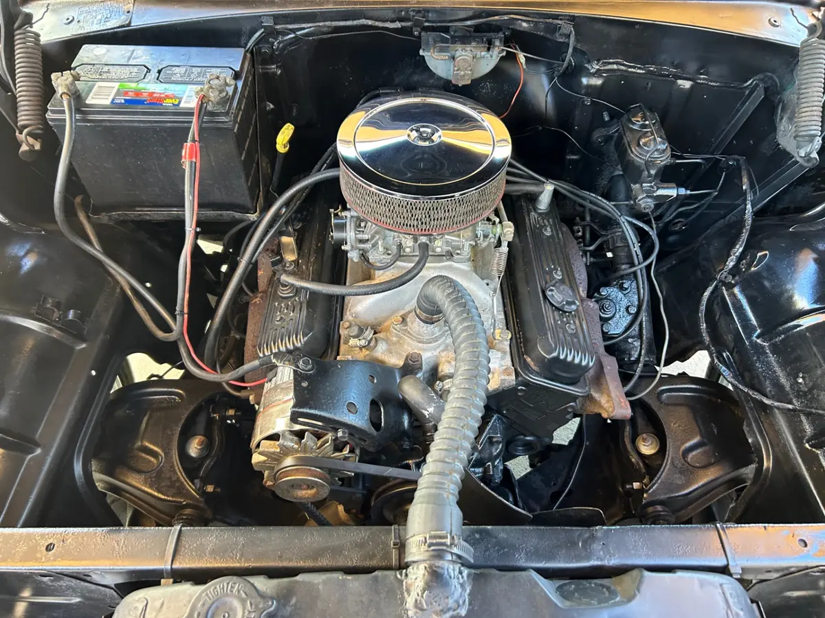 Vehicle photo 18
